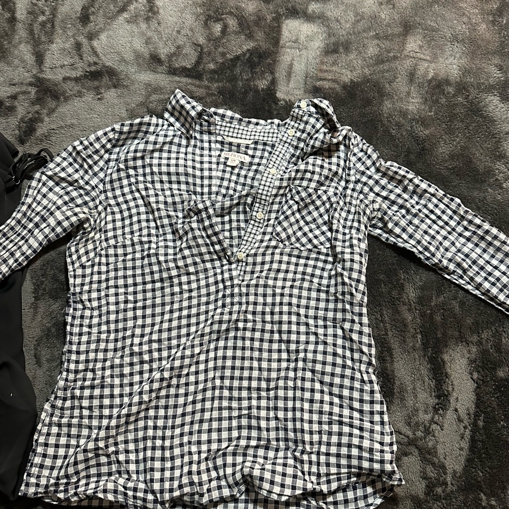 Plaid quarter-button up with 3/4 sleeves and breast pocket